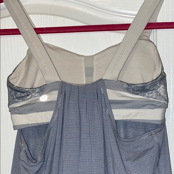 Lululemon tank top - Picture 3 of 4